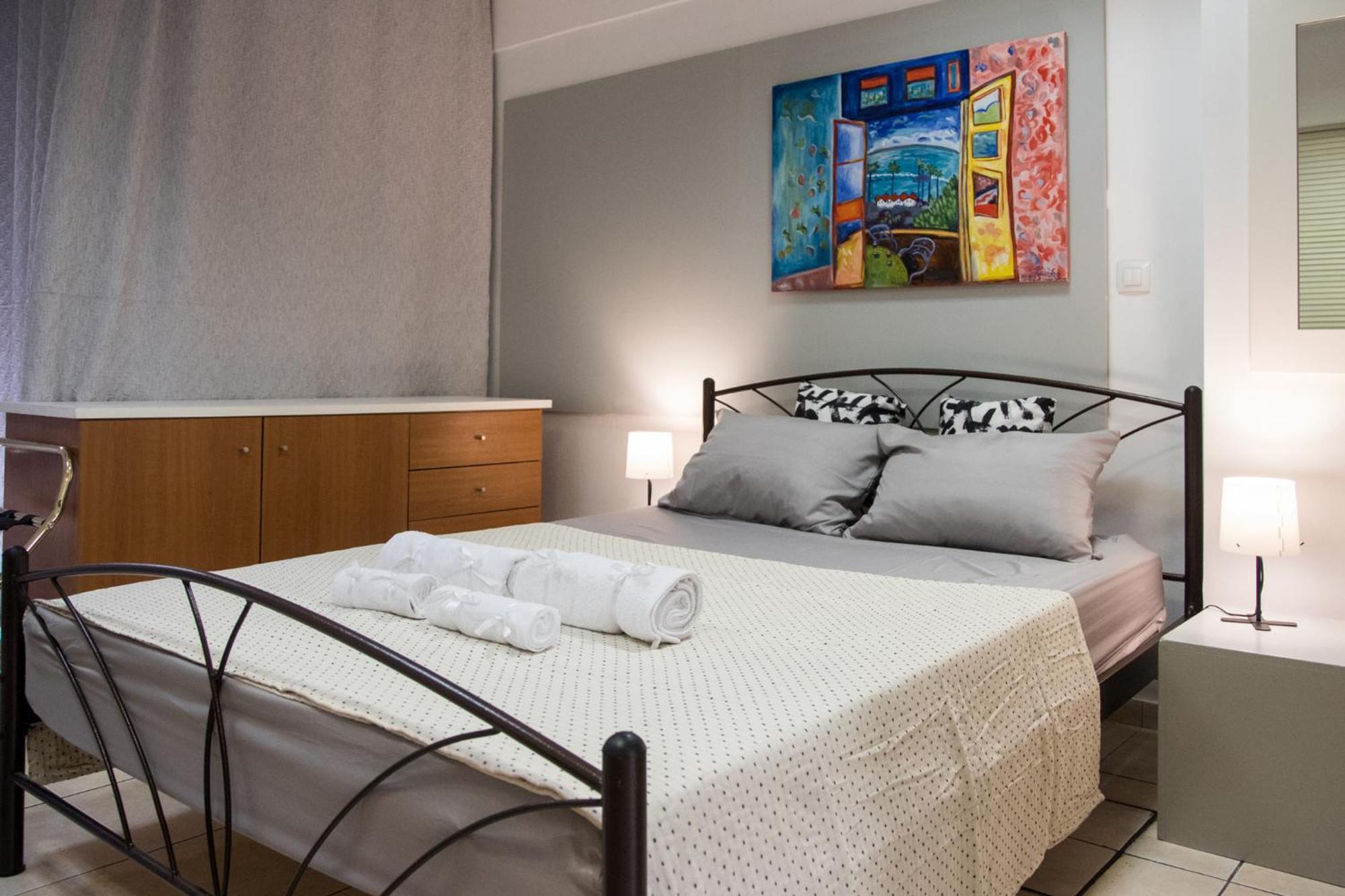 אתונה Comfort 2 Minutes From The Metro מראה חיצוני תמונה